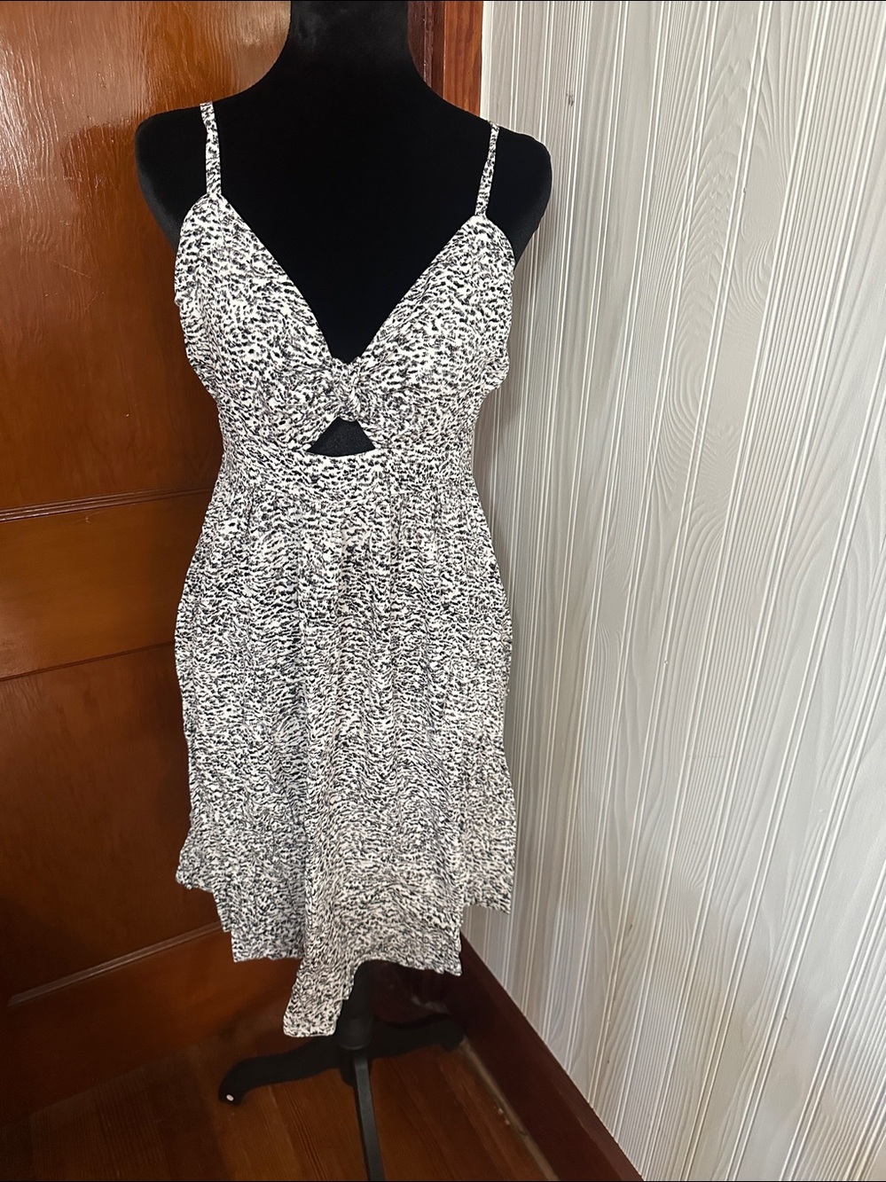 Banana Republic Factory Black & White Printed Tie-Front Mini Dress